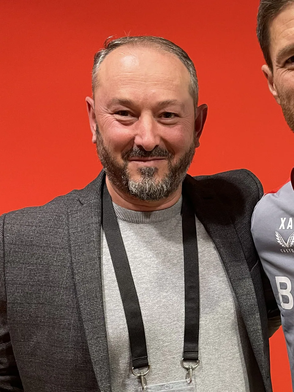 Parviz Abbasov bei einem internationalen Fußballeinsatz in Leverkusen